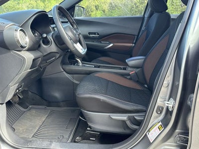 2021 Nissan Kicks SR