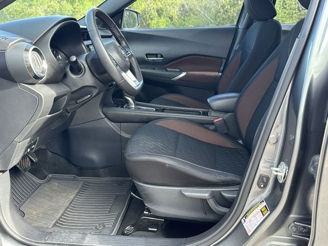 2021 Nissan Kicks SR