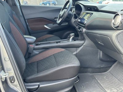 2021 Nissan Kicks SR