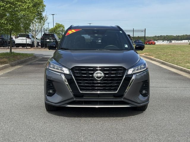 2021 Nissan Kicks SR