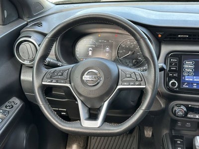 2021 Nissan Kicks SR
