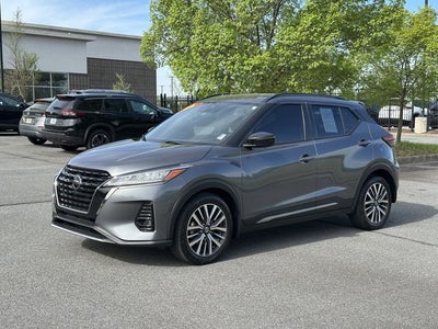 2021 Nissan Kicks SR