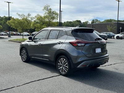 2021 Nissan Kicks SR
