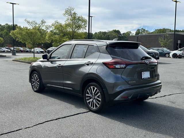 2021 Nissan Kicks SR