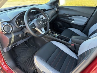 2022 Nissan Kicks SR