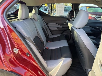 2022 Nissan Kicks SR