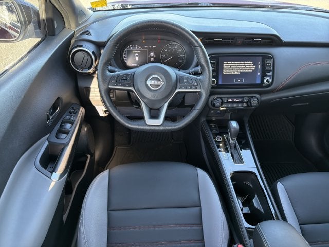 2022 Nissan Kicks SR
