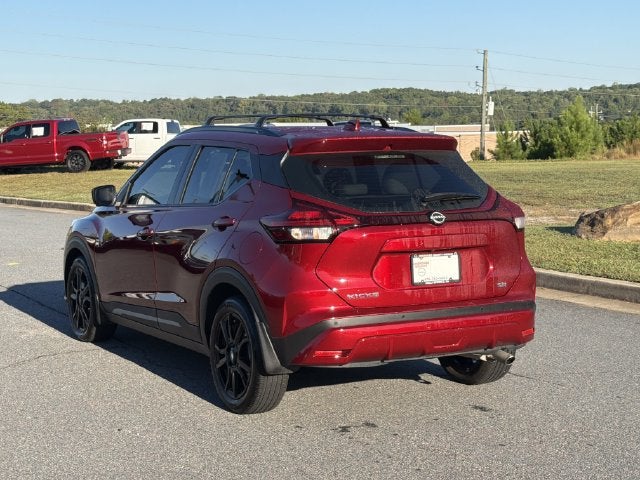 2022 Nissan Kicks SR