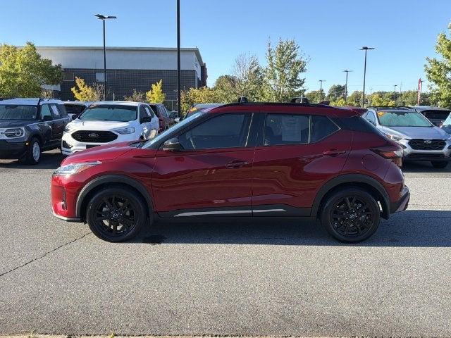 2022 Nissan Kicks SR