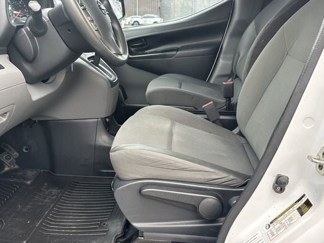 2021 Nissan NV200 S