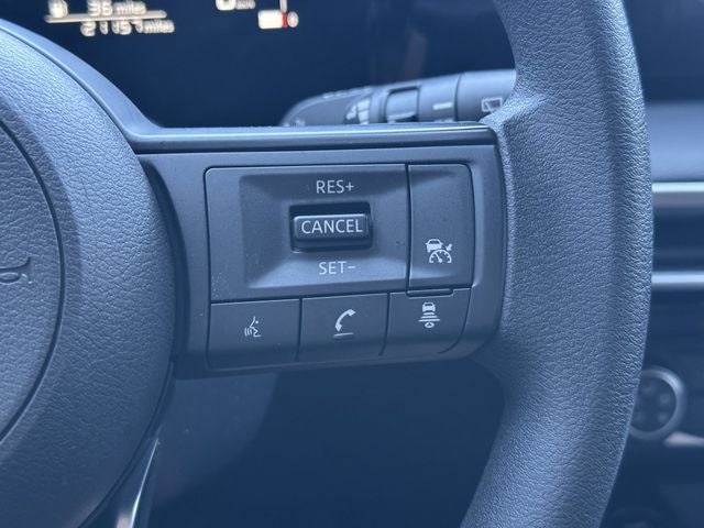 2025 Nissan Kicks S