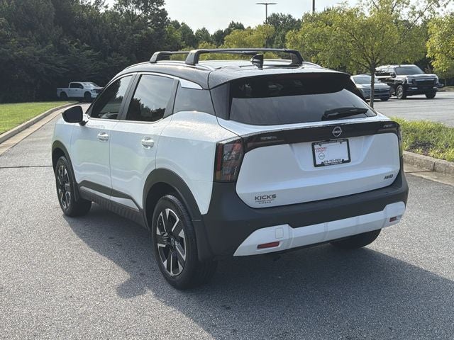 2026 Nissan Kicks SV