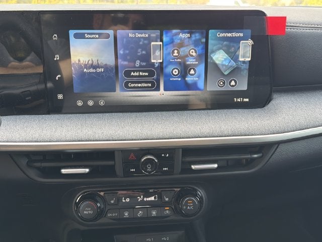 2027 Nissan Kicks SV