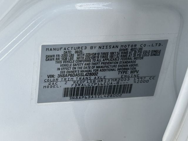 2025 Nissan Kicks SR