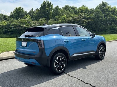 2025 Nissan Kicks SR