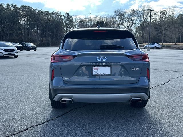2023 INFINITI QX50 LUXE