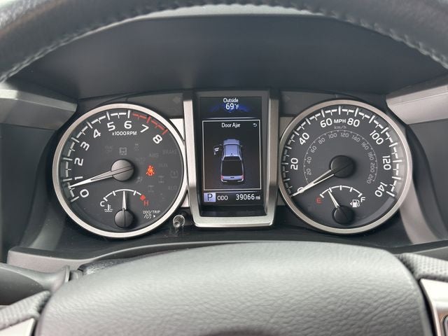2022 Toyota Tacoma SR5 V6