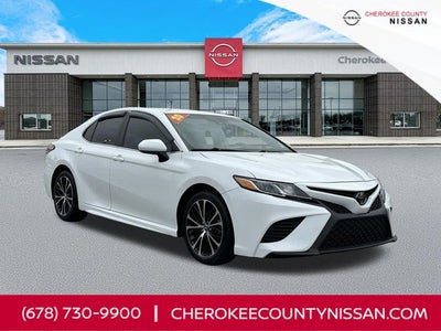 2020 Toyota Camry SE
