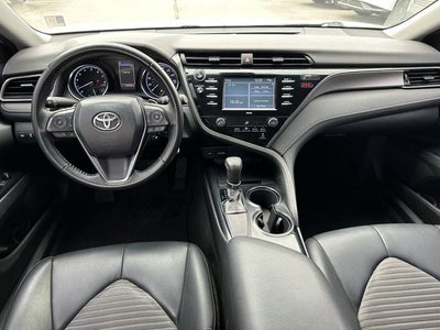 2020 Toyota Camry SE