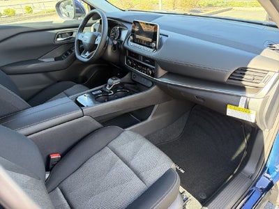 2027 Nissan Rogue SV