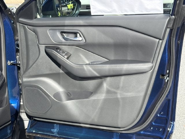 2027 Nissan Rogue SV