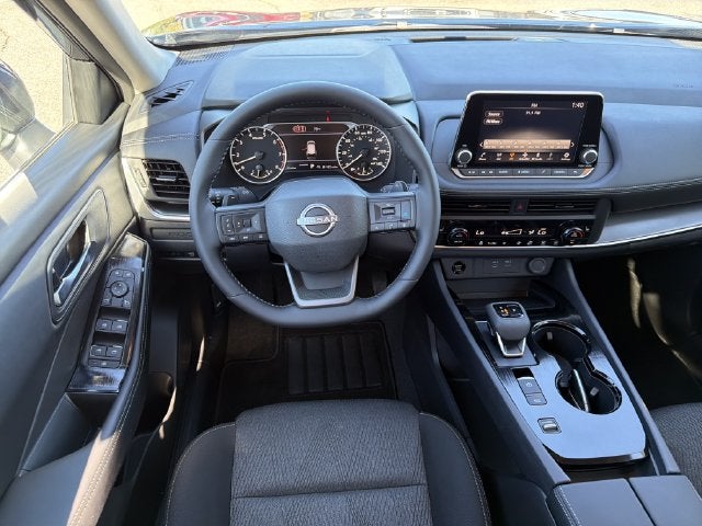 2027 Nissan Rogue SV