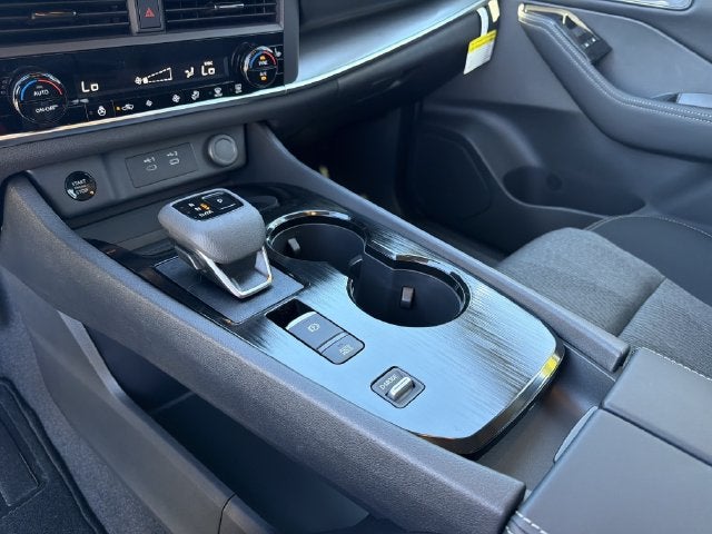 2027 Nissan Rogue SV