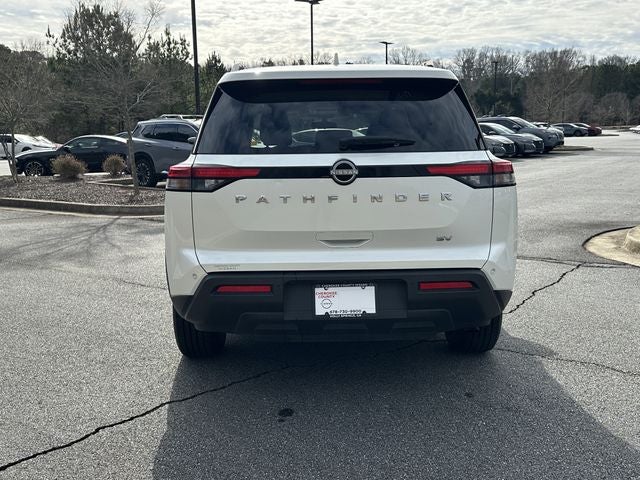2024 Nissan Pathfinder SV