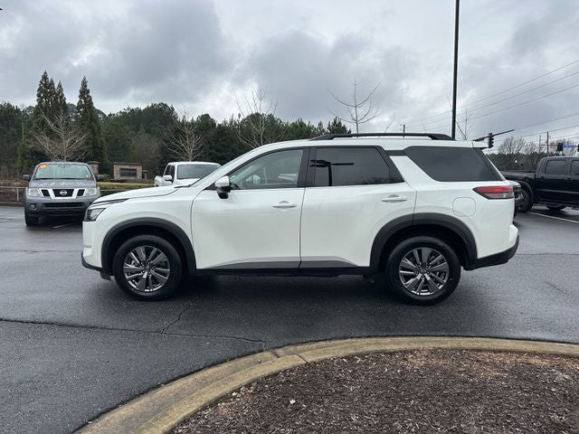2024 Nissan Pathfinder SV