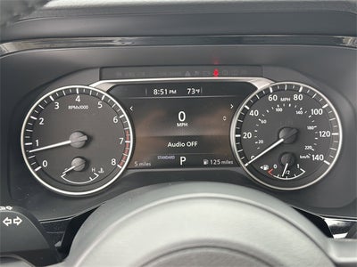 2025 Nissan Pathfinder SV