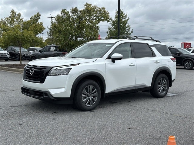 2025 Nissan Pathfinder SV