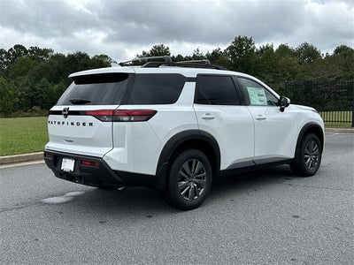2025 Nissan Pathfinder SV