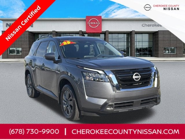 2025 Nissan Pathfinder SV