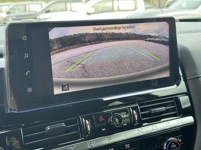 2026 Nissan Pathfinder SV