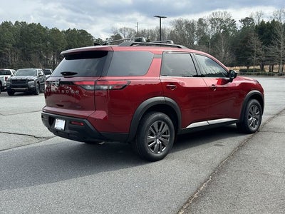 2026 Nissan Pathfinder SV