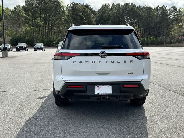 2026 Nissan Pathfinder SV