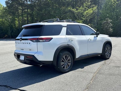 2026 Nissan Pathfinder SV