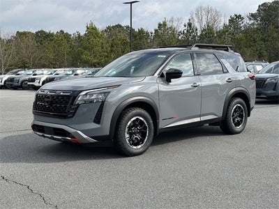 2026 Nissan Pathfinder SV