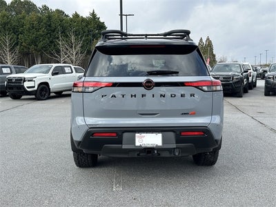 2026 Nissan Pathfinder SV
