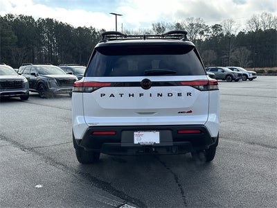 2026 Nissan Pathfinder SV