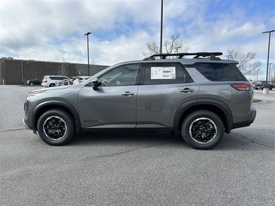 2026 Nissan Pathfinder SV