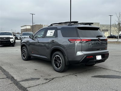 2026 Nissan Pathfinder SV