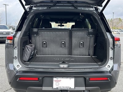 2026 Nissan Pathfinder SV