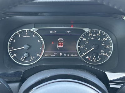 2025 Nissan Pathfinder SL