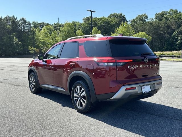 2023 Nissan Pathfinder SL