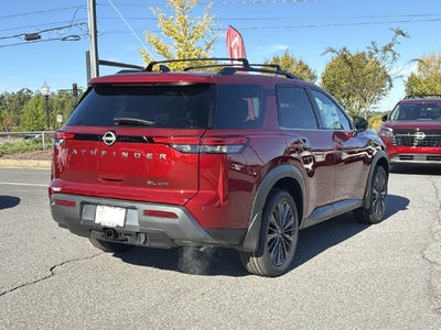 2026 Nissan Pathfinder SL