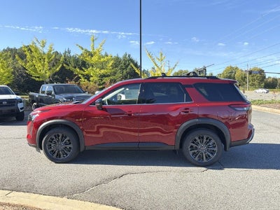 2026 Nissan Pathfinder SL