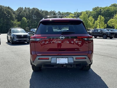 2026 Nissan Pathfinder SL
