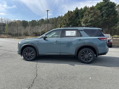 2026 Nissan Pathfinder SL