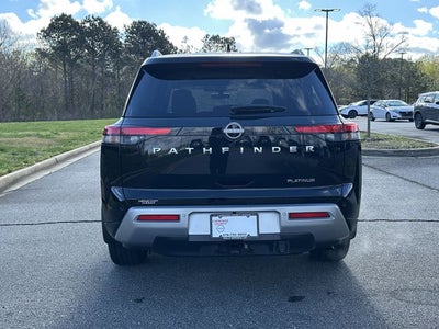 2024 Nissan Pathfinder Platinum